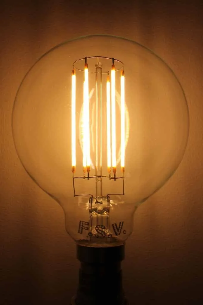 6W B22 Filament LED G95 Round 3000K Bulb Dimmable