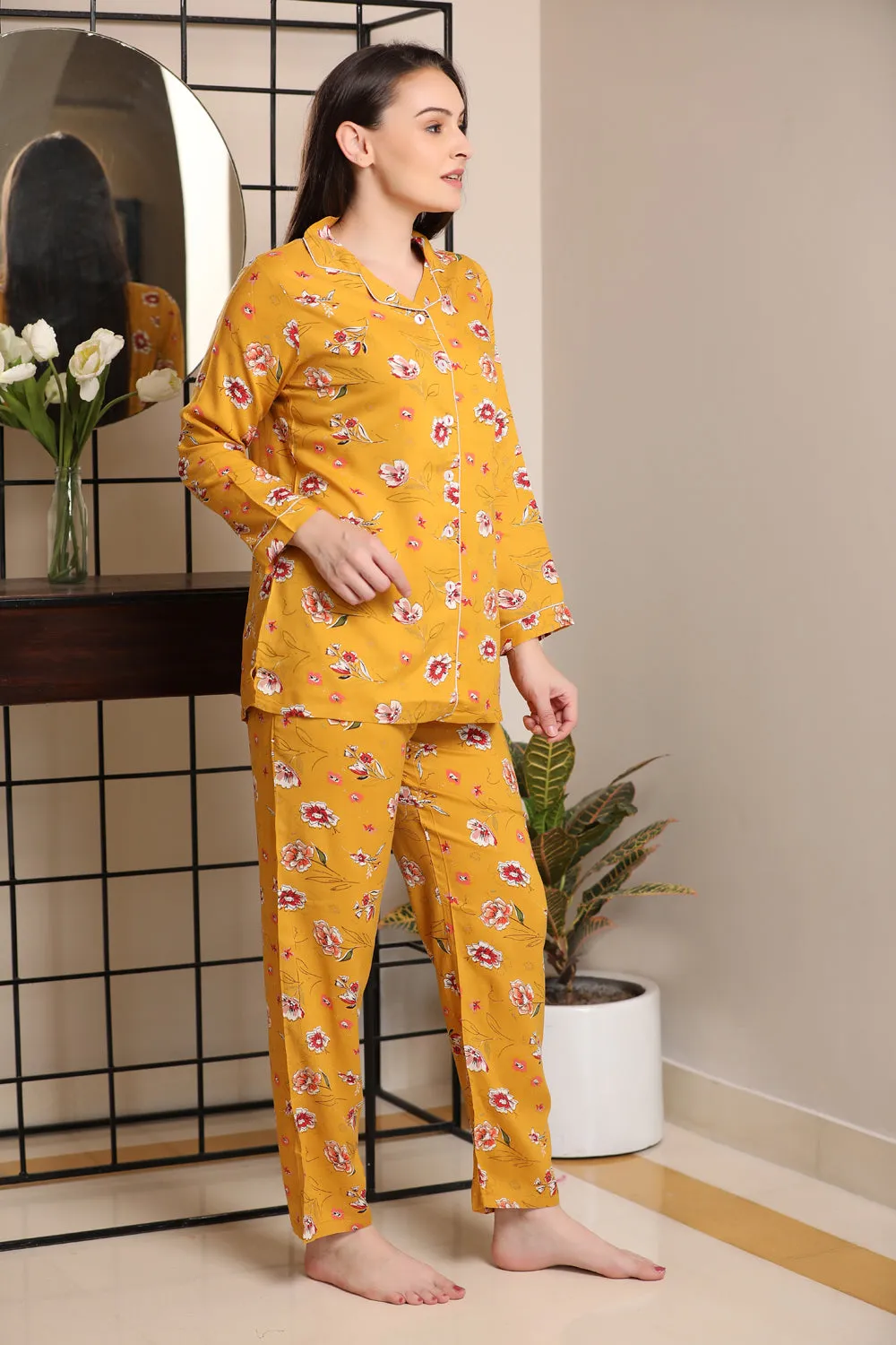 Exotic floral garden Classic Collar Night suit