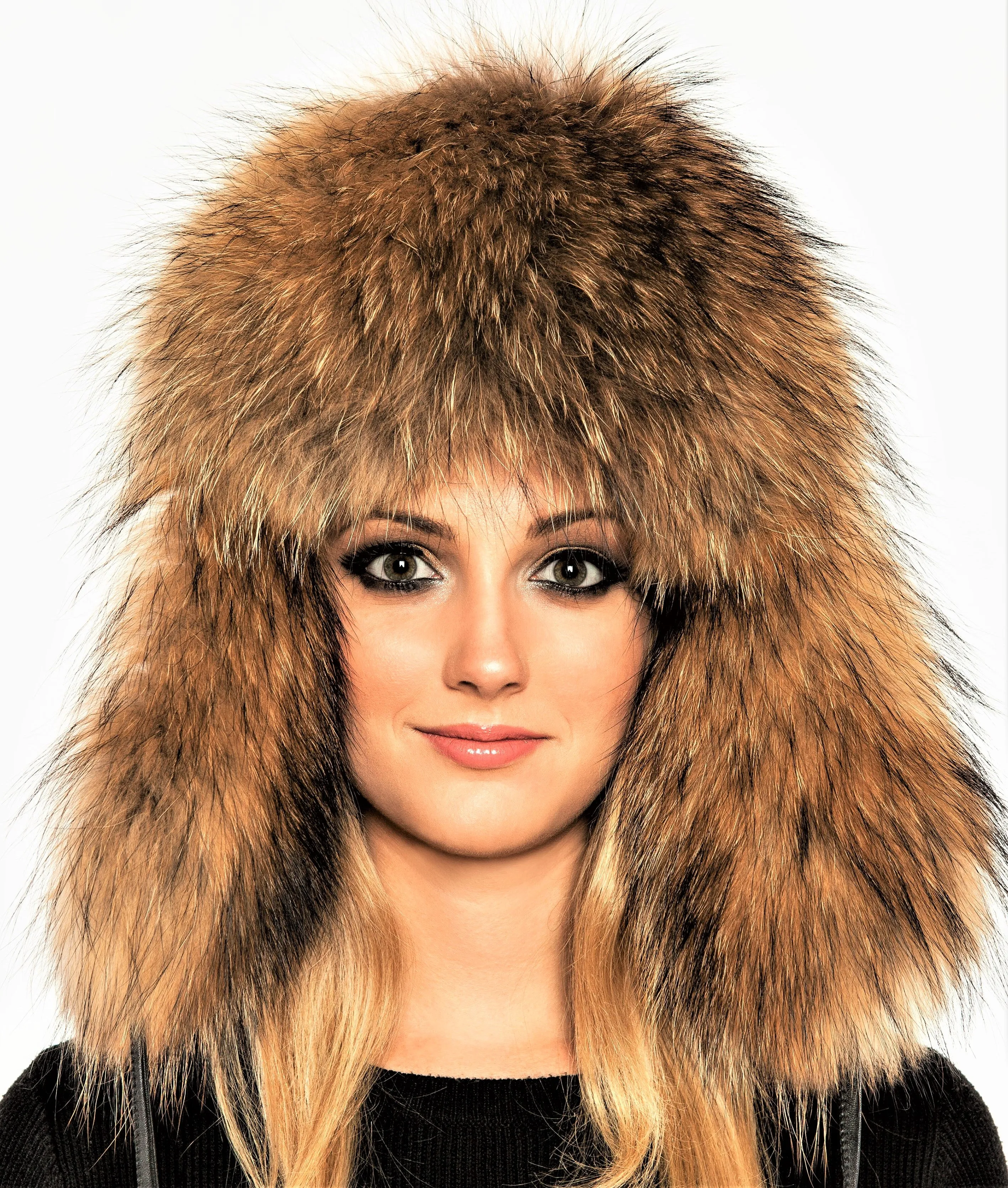 Finn raccoon leather trapper