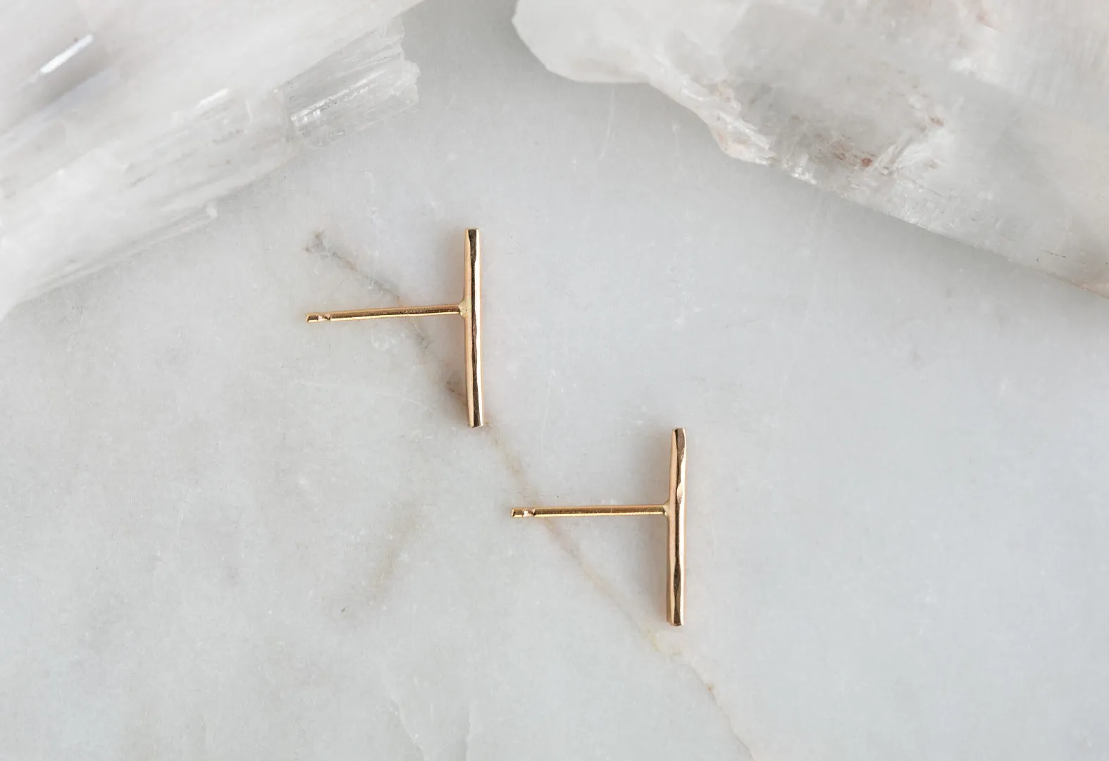 Linea Bar Stud Earrings