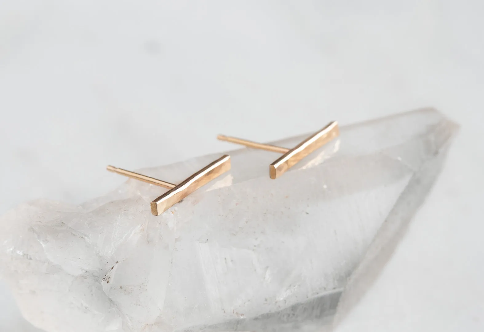 Linea Bar Stud Earrings