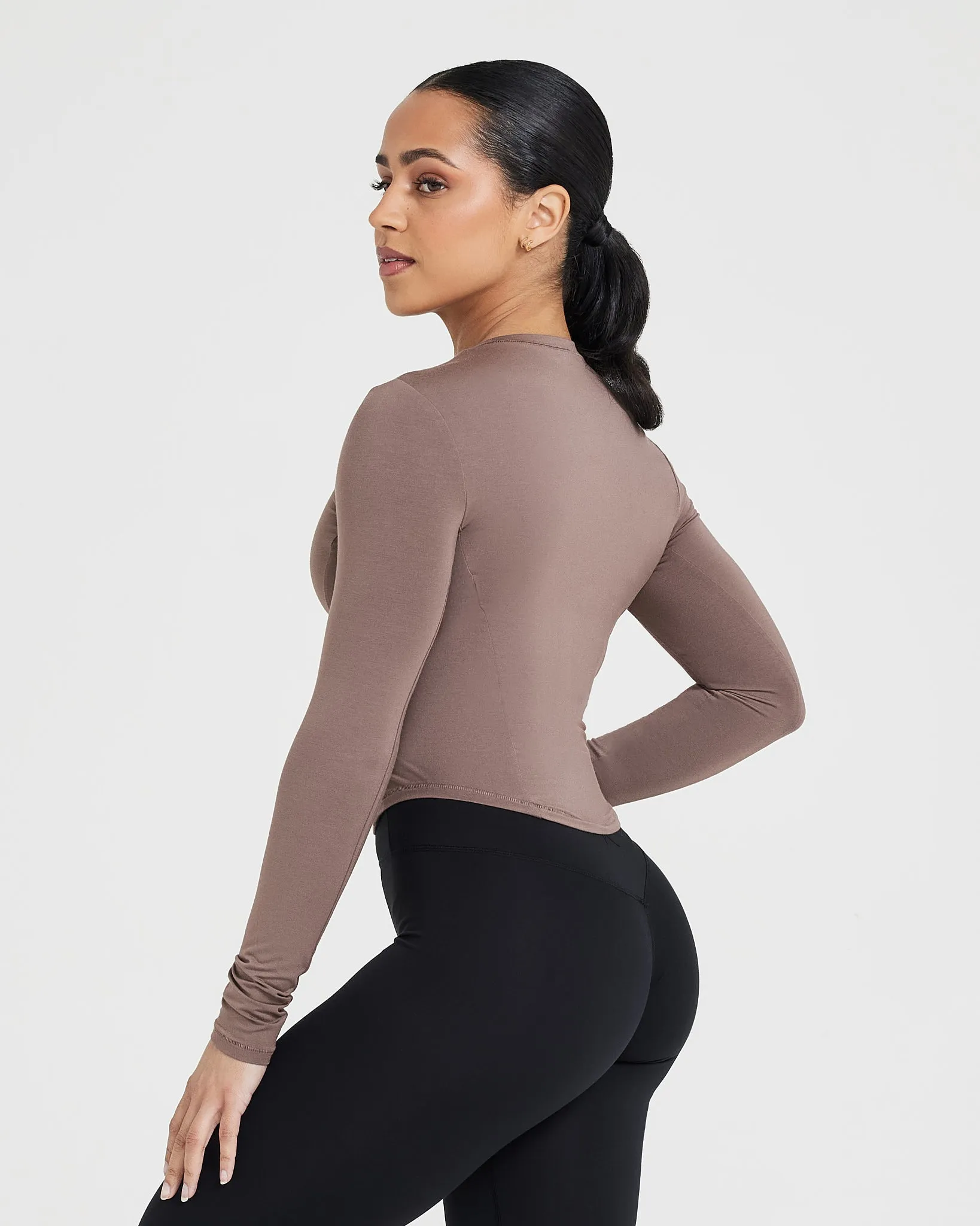 Mid-Length Long Sleeve Soft Mellow Top in Cool Brown