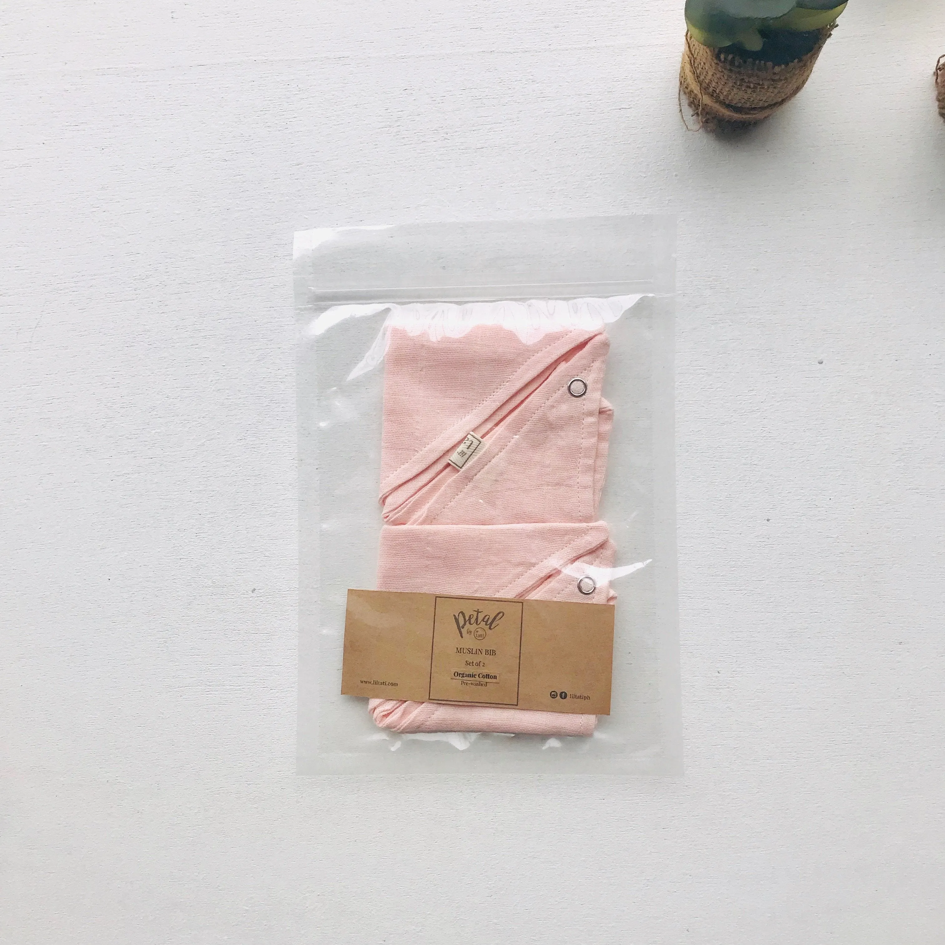 Organic Muslin Bib