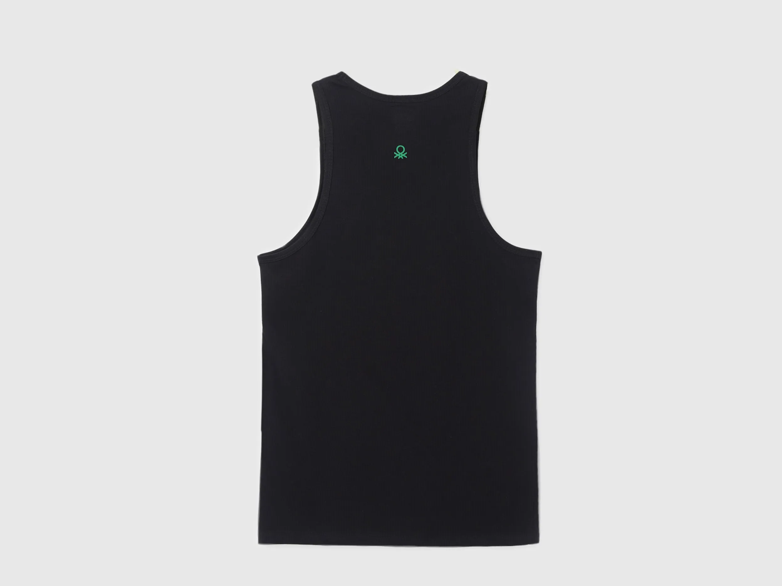 Pack of 3 Regular Fit Round Neck Solid Colour Vest