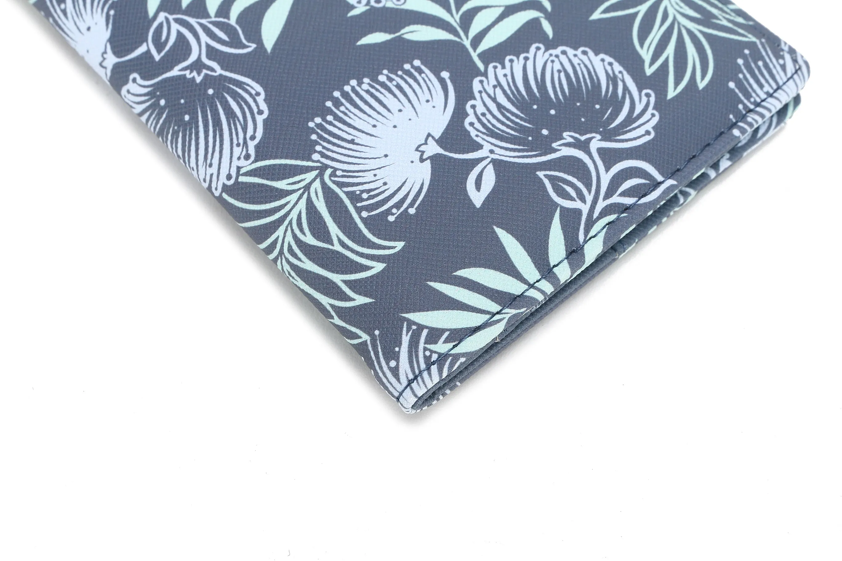 Passport Case Lehua Grey