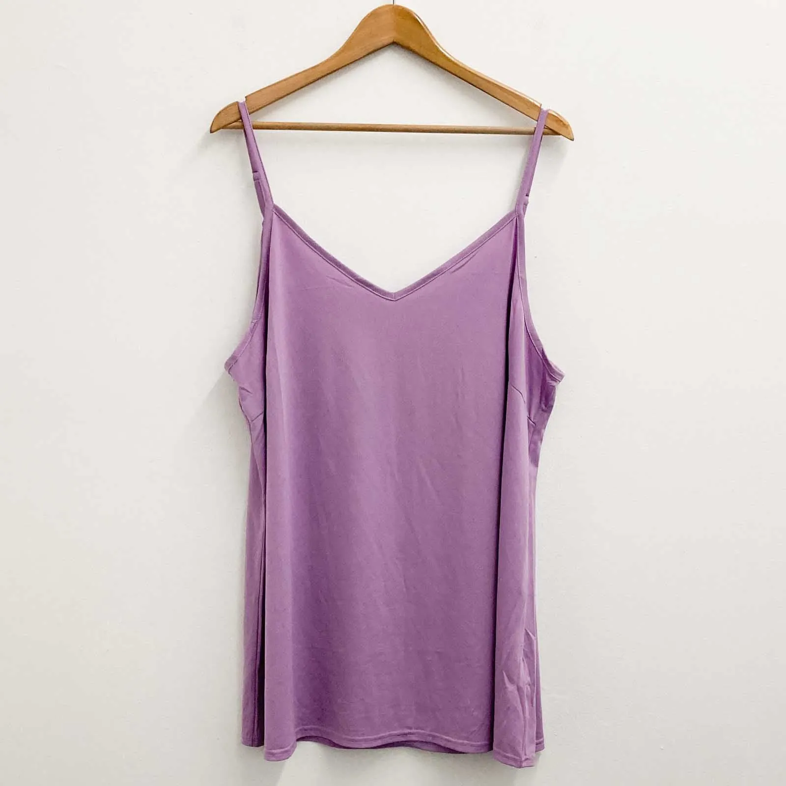 Set of 3 Avenue Camisole Vests UK18/20 - 2 x lilac, 1 x black