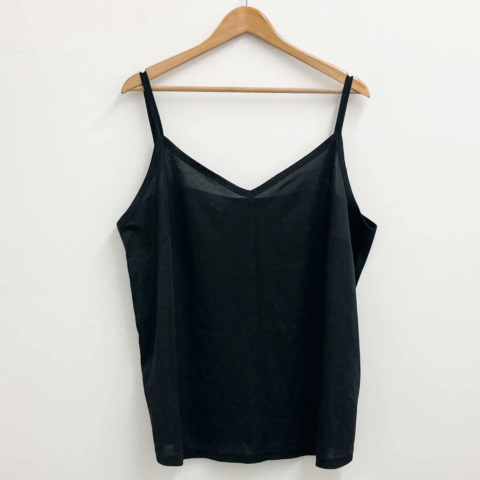 Set of 3 Avenue Camisole Vests UK18/20 - 2 x lilac, 1 x black