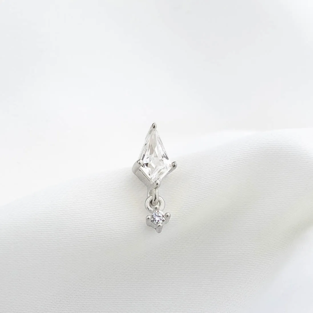 Optimized Title: Elegant Silver Crystal Earpin