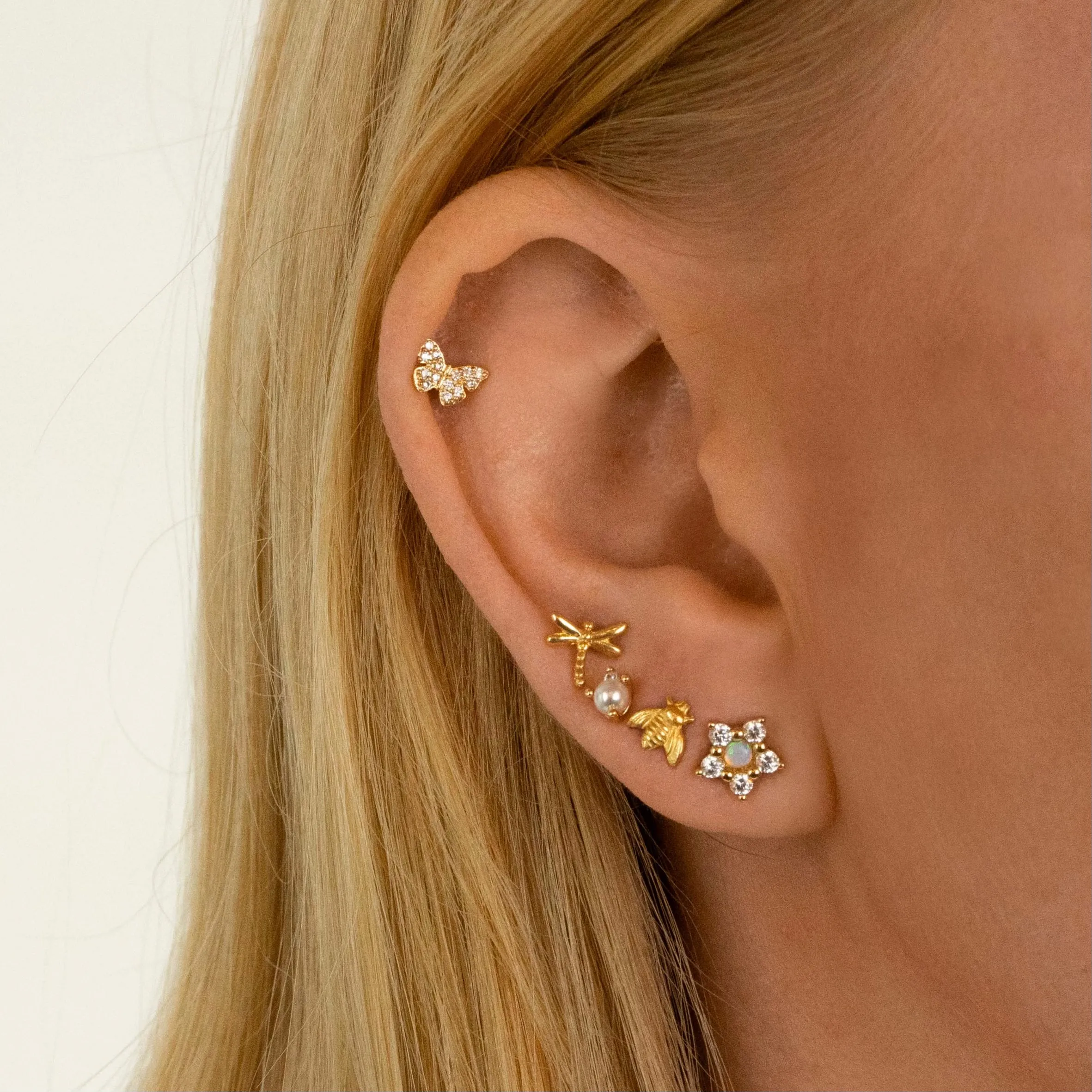 Silver Delicate Sparkling Pearl Stud